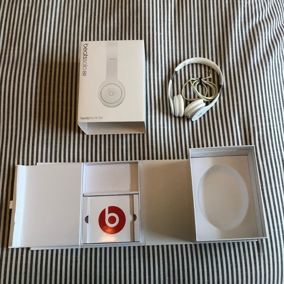 BEATS SOLO HD - Picture 14 of 16